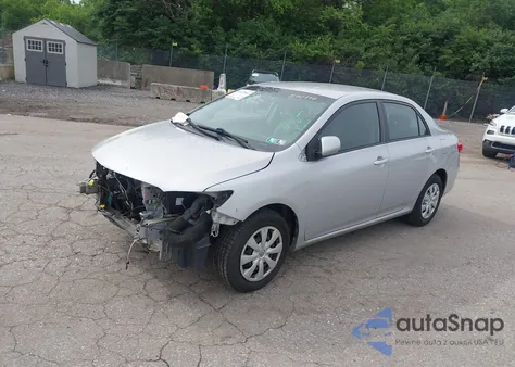 2011 Toyota Corolla Le z USA, uszkodzony, nr VIN 2T1BU4EE4BC570777